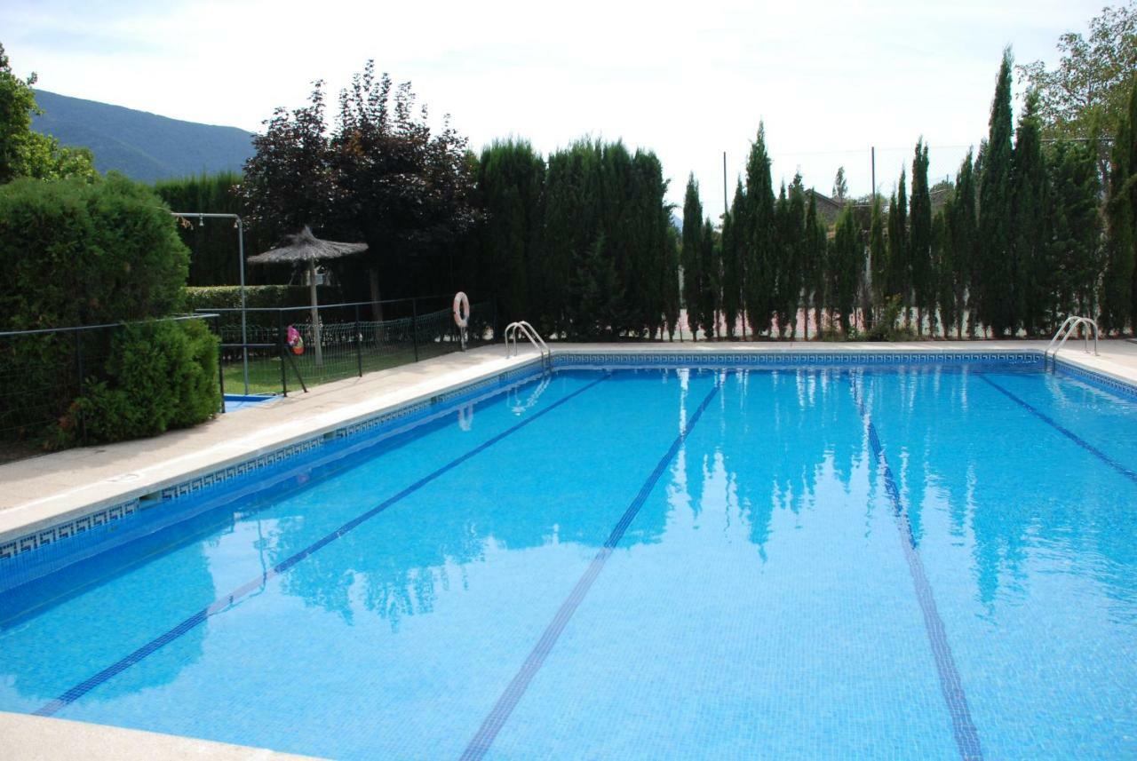 Atico En Biescas Con Piscina, Tenis Y Barbacoa ภายนอก รูปภาพ