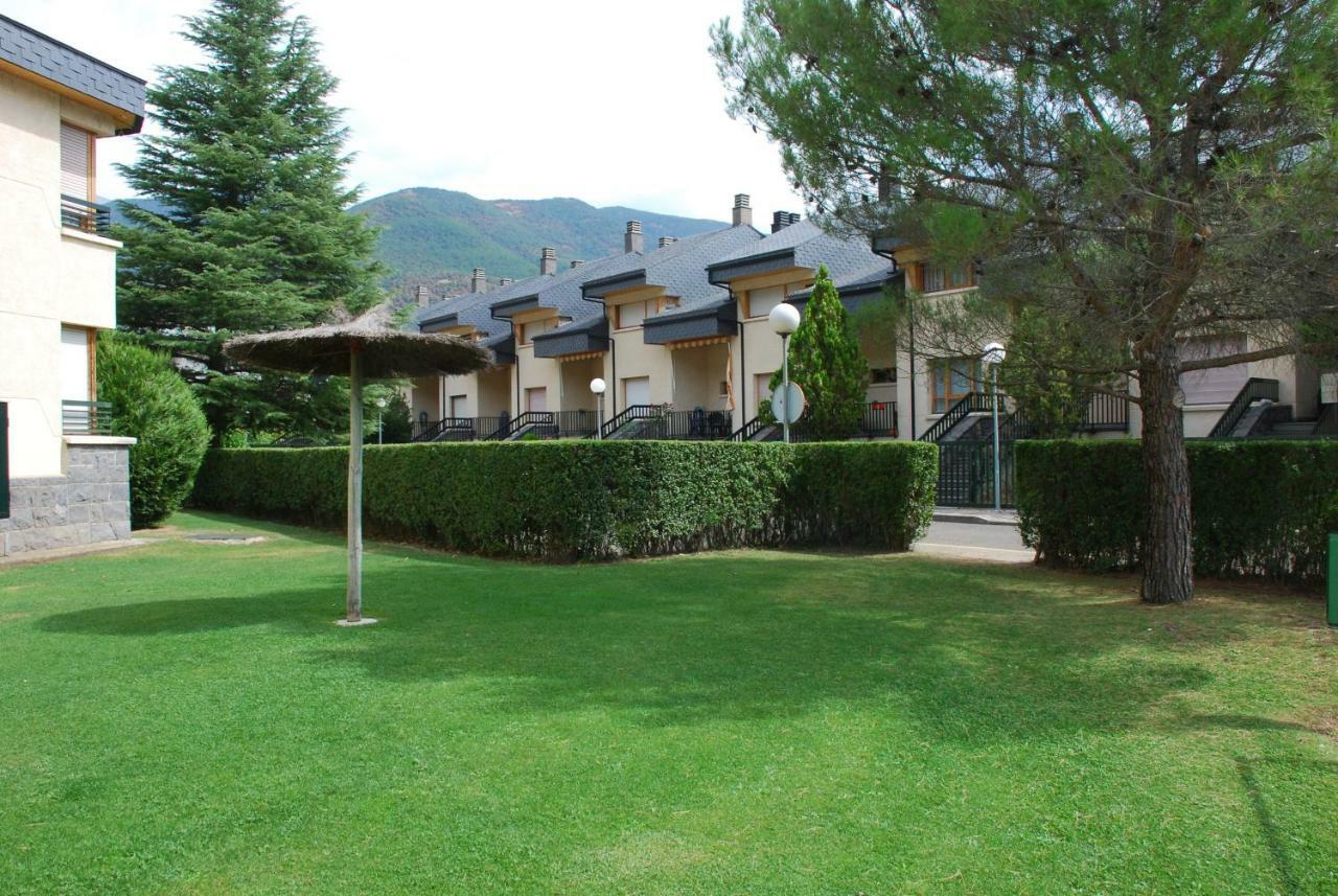 Atico En Biescas Con Piscina, Tenis Y Barbacoa ภายนอก รูปภาพ